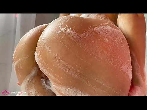 ❤️ 布鲁内特在淋浴时用振动器自慰阴部达到强烈的高潮 ❤❌ Anal video